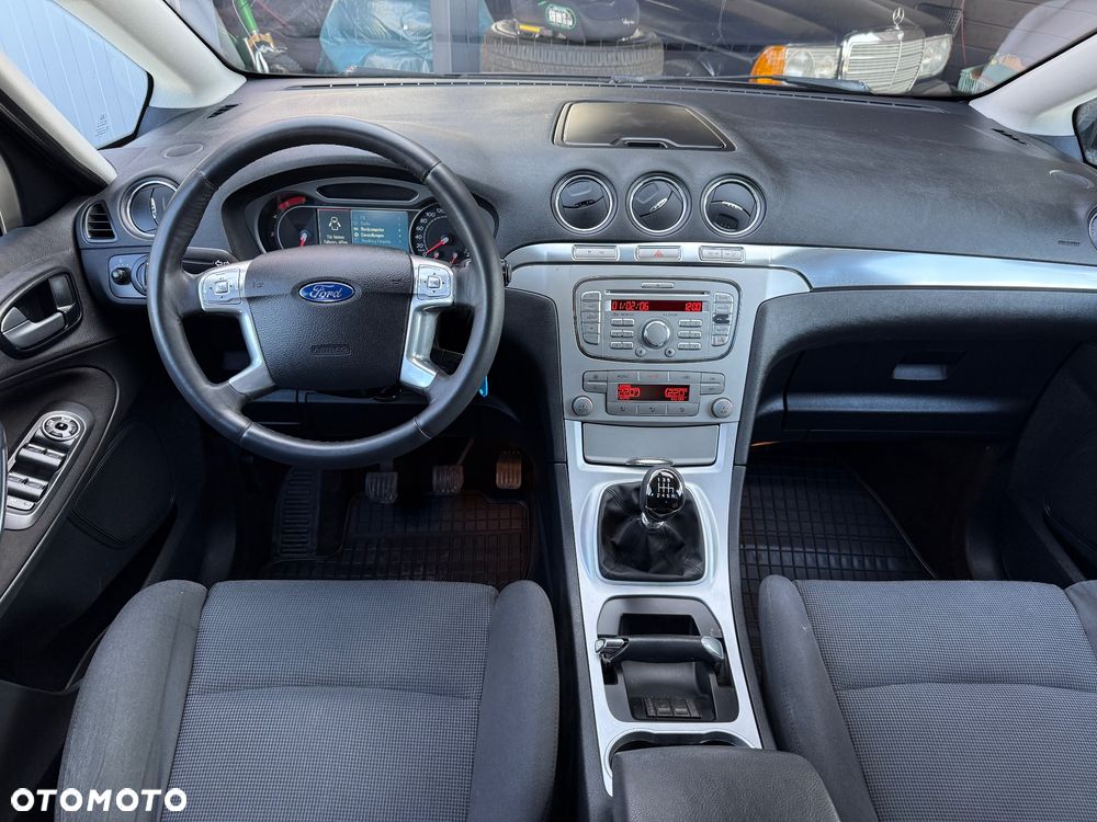 Ford S-Max 2.2 TDCi DPF Trend - 3