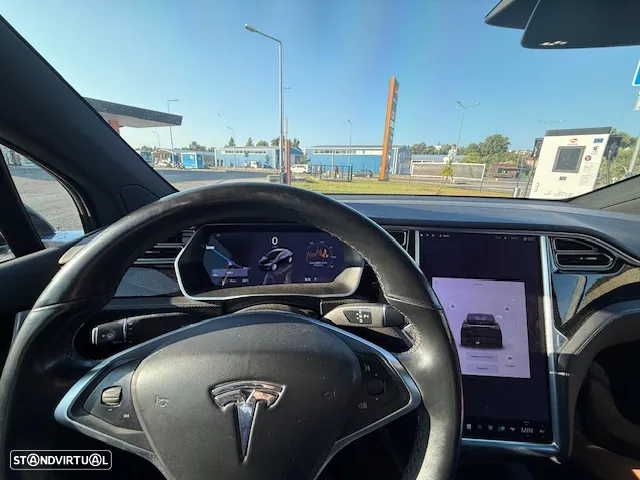 Tesla Model X 100D AWD - 28