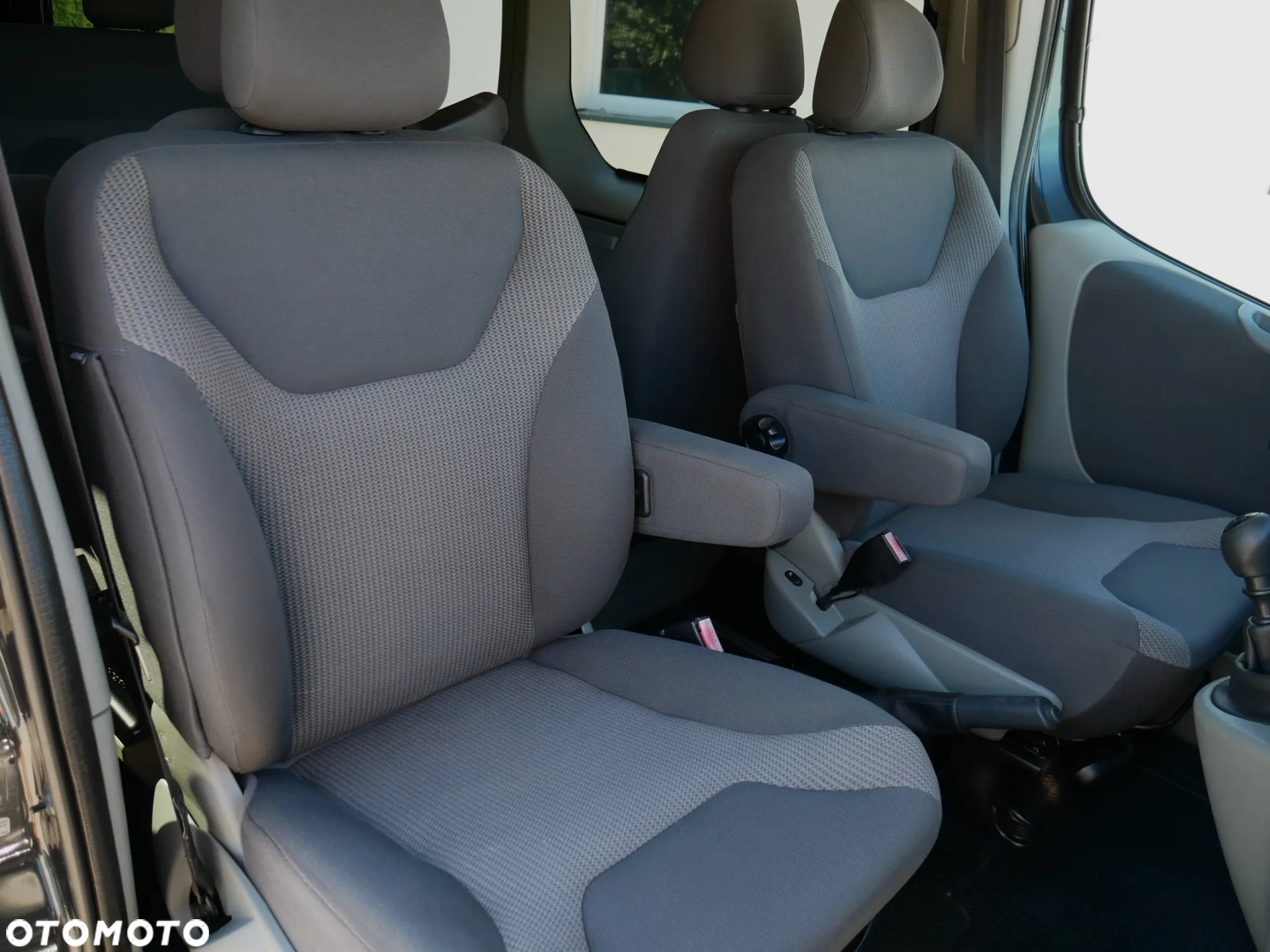 Opel Vivaro - 21