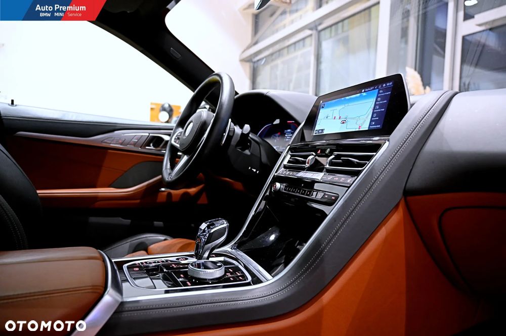 BMW Seria 8 - 18