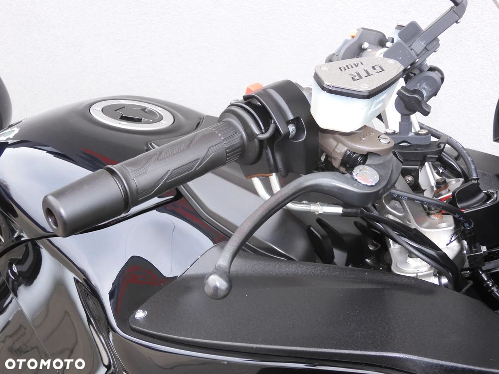 Kawasaki GTR - 8