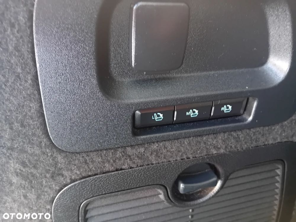 Ford Galaxy 1.5 EcoBoost Start-Stopp Business Edition - 36