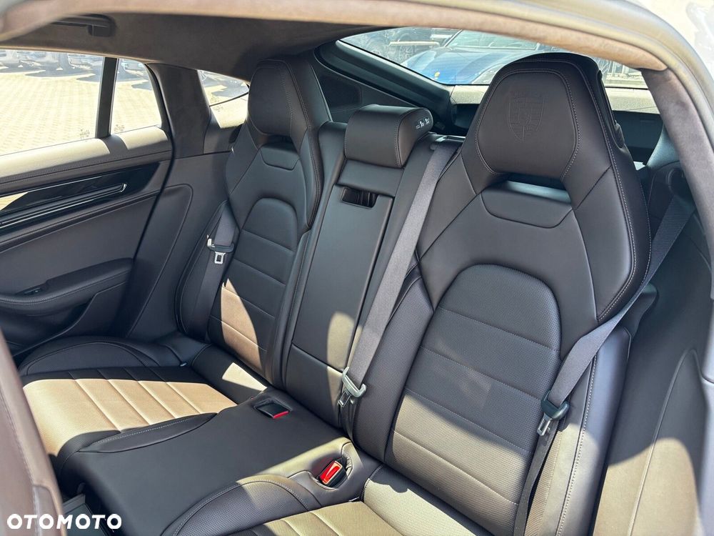 Porsche Panamera - 29