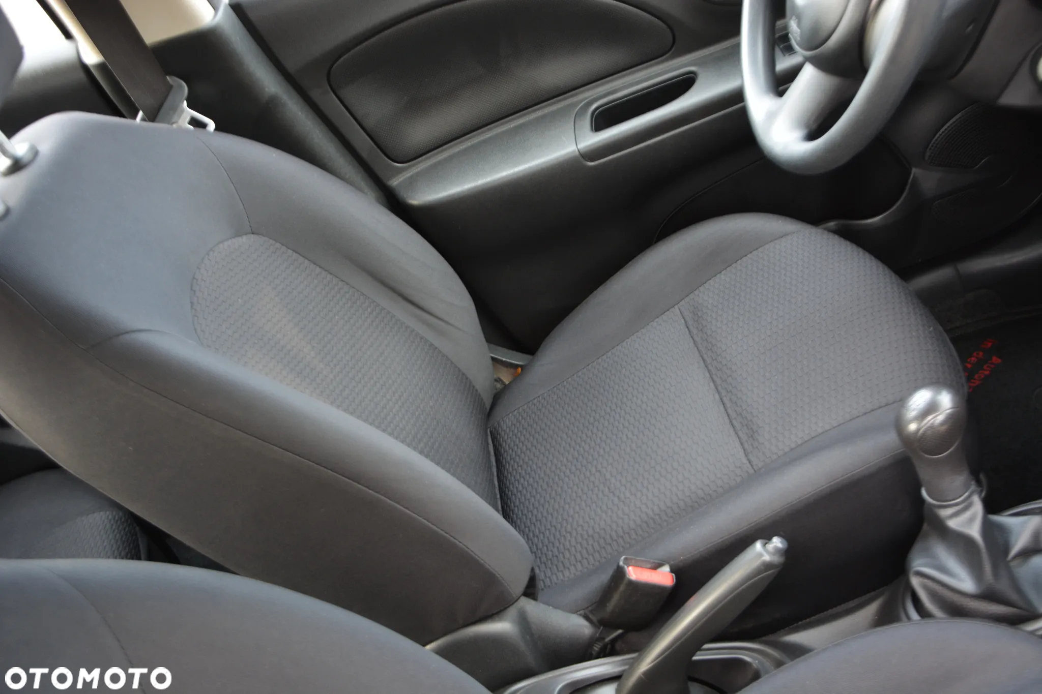 Nissan Micra 1.2 30th Anniversary - 26