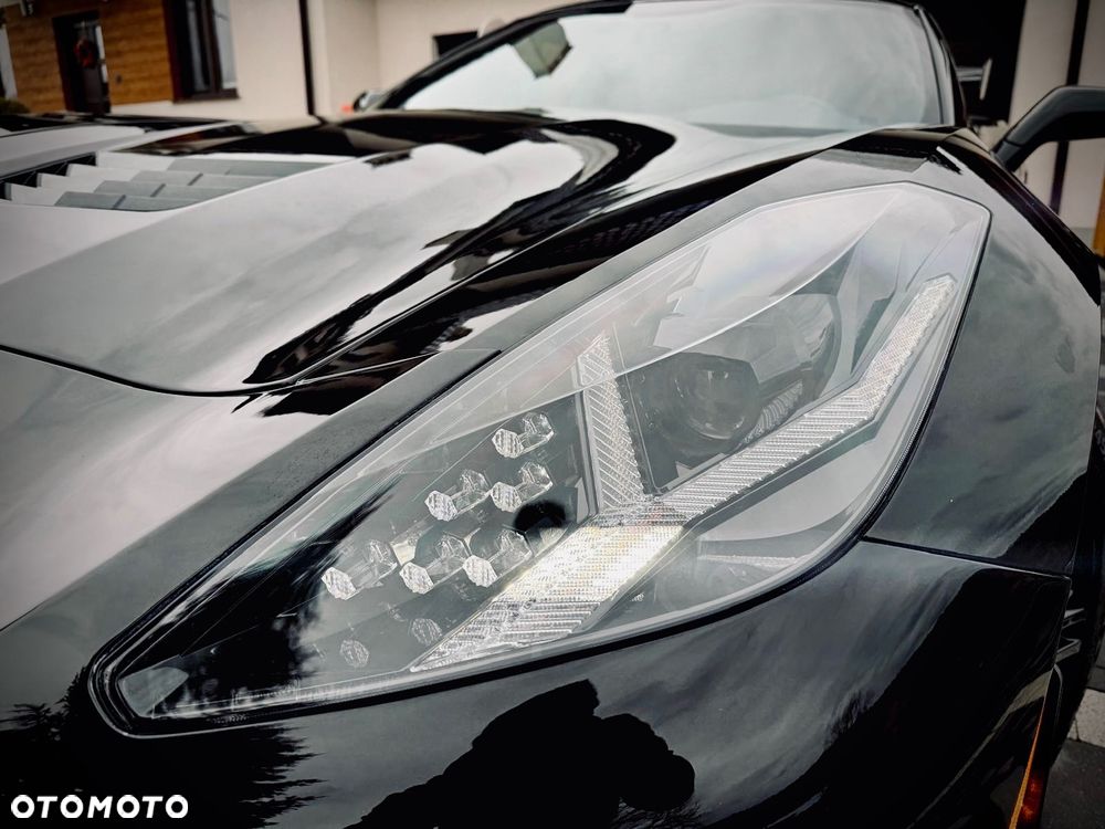 Chevrolet Corvette - 35