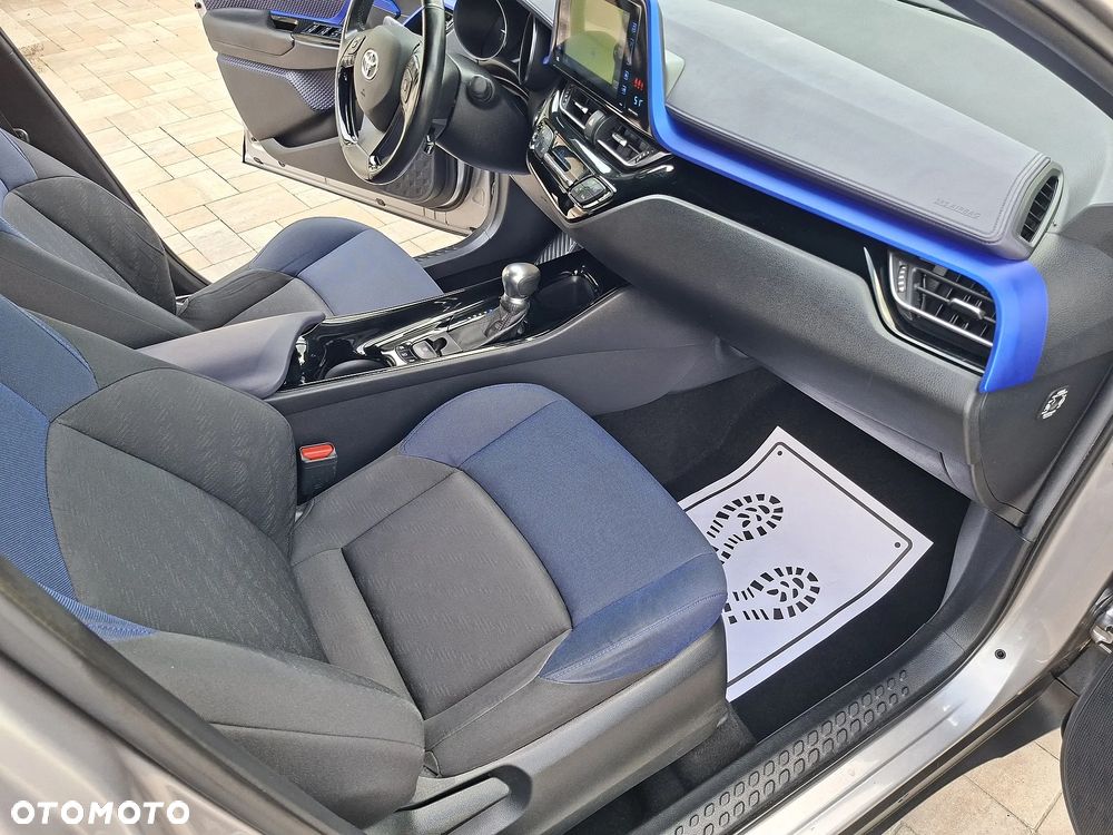 Toyota C-HR - 14