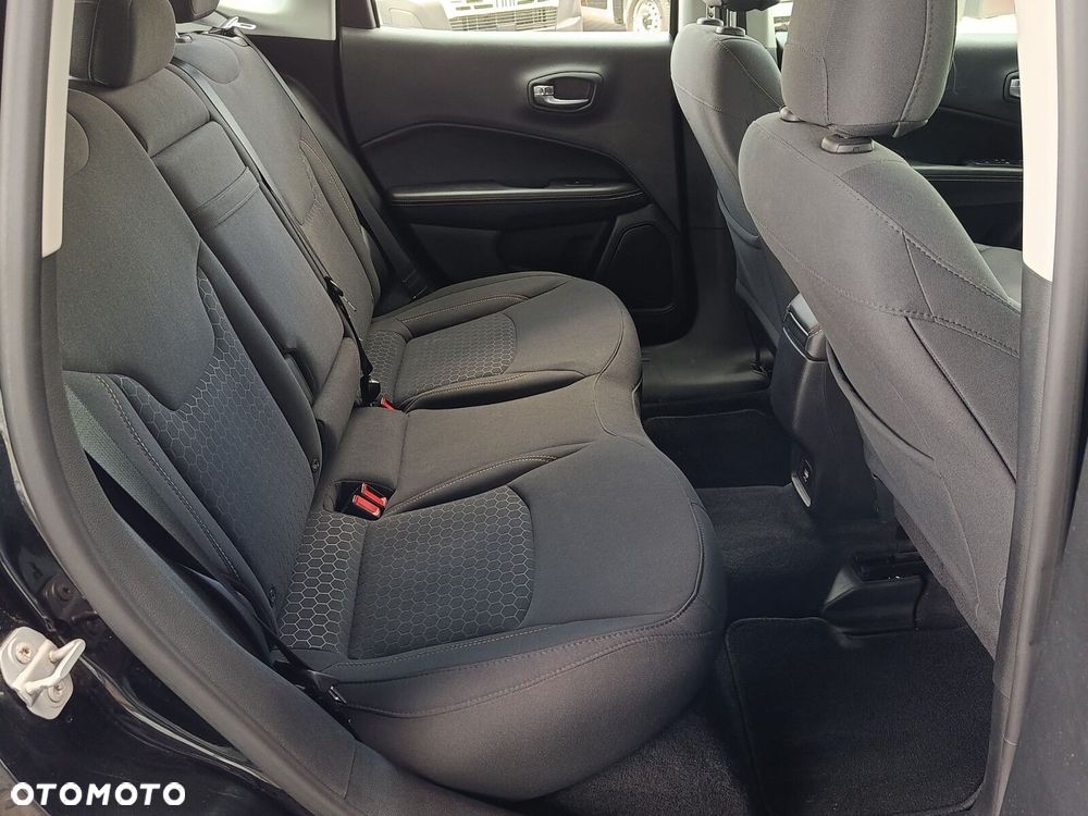 Jeep Compass - 14