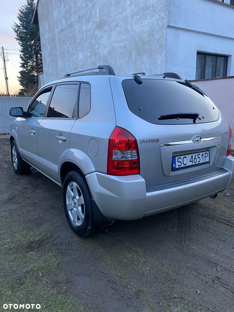 Hyundai Tucson 2.0 Comfort 2WD - 3
