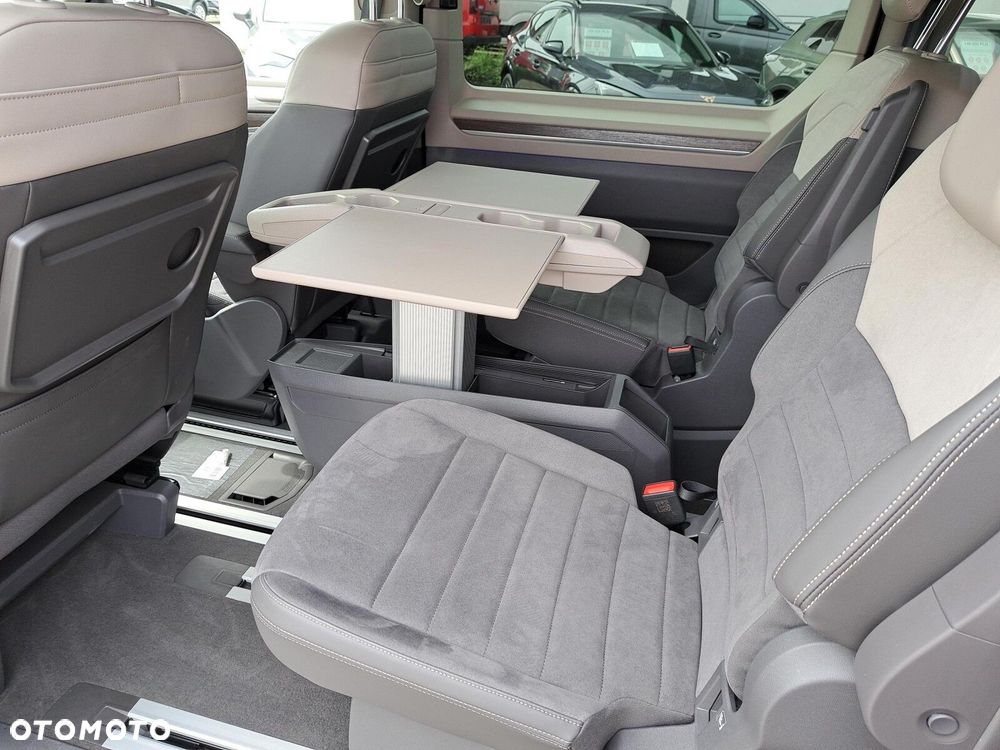 Volkswagen Multivan - 27