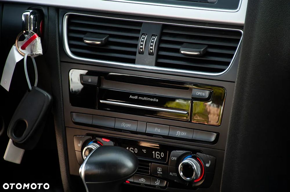 Audi A4 Avant 2.0 TDI DPF clean diesel multitronic Ambiente - 27