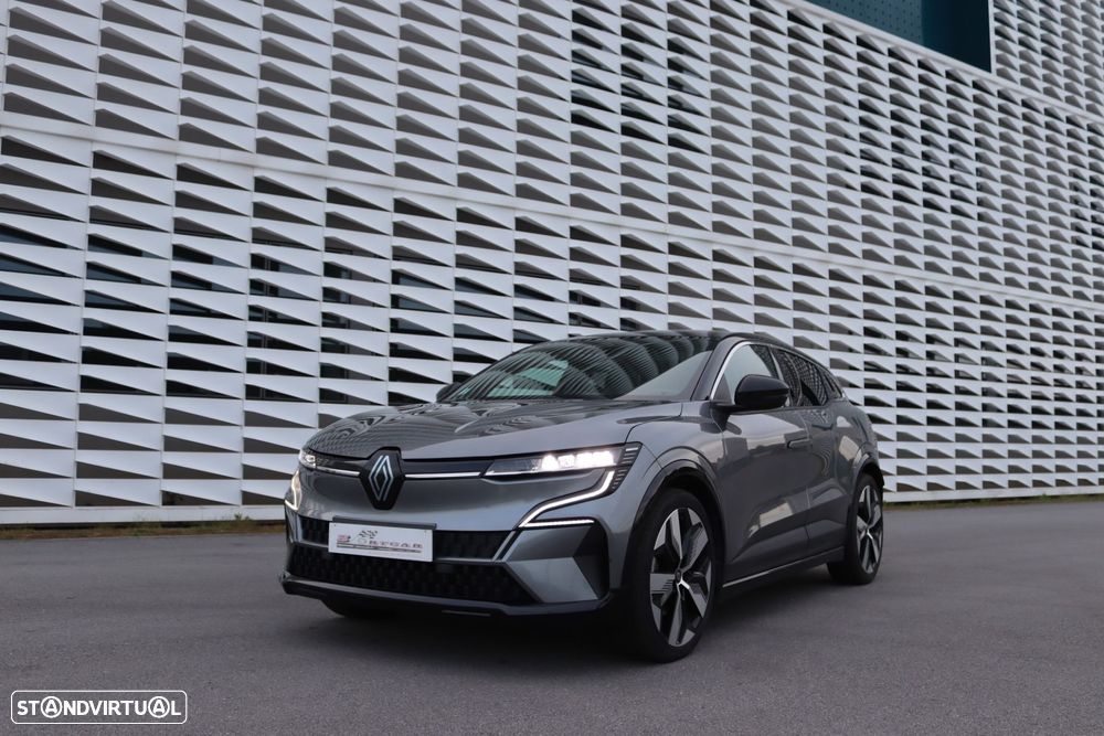 Renault Mégane E-Tech - 1