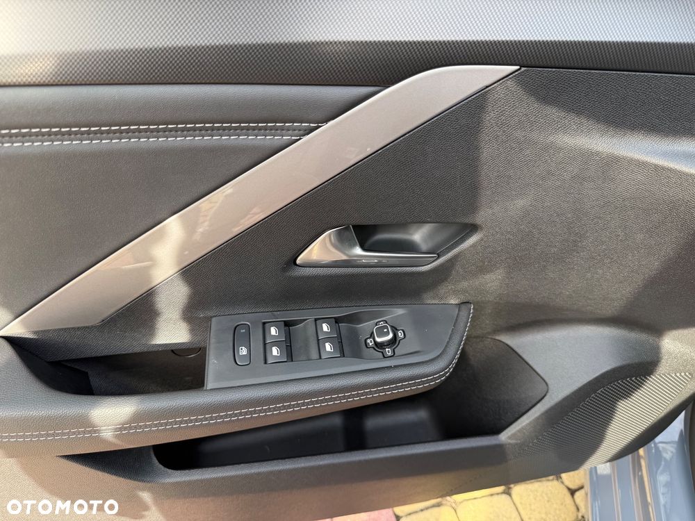 Opel Astra GS - 21