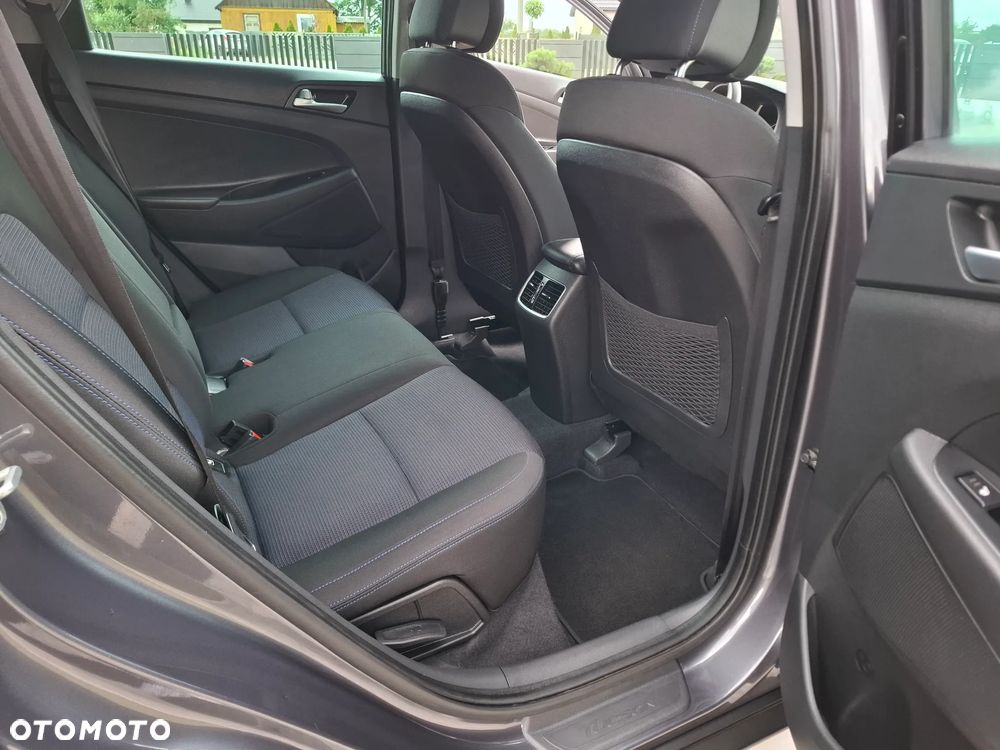 Hyundai Tucson blue 1.7 CRDi 2WD Advantage - 19