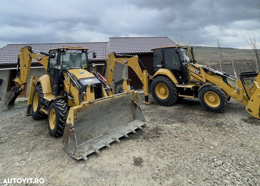 Caterpillar 428 F2 - 10