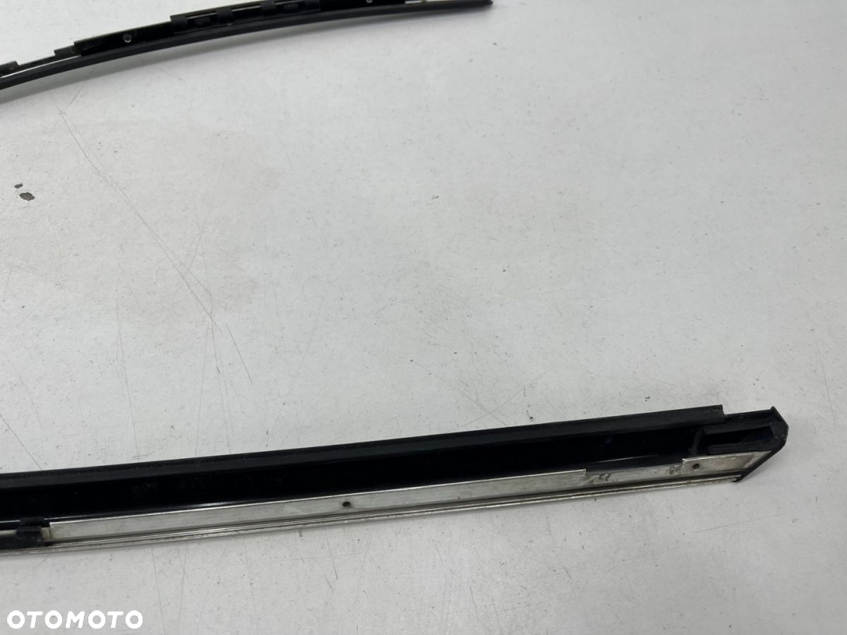 Listwa Mercedes CLK W208 C208 coupe 97-02r. lewa tylna zewnętrzna ozdobna szyby bocznej karoseryjnej - 15