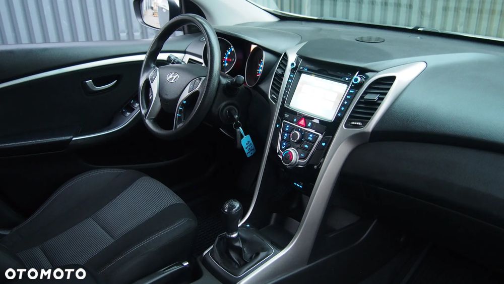 Hyundai i30 1.4 Family - 24