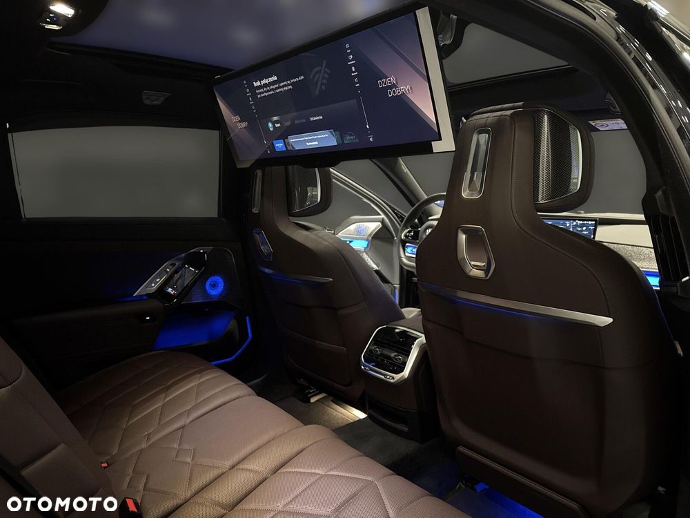 BMW i7 - 20