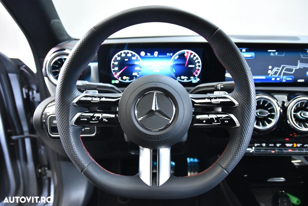 Mercedes-Benz CLA 250 - 17