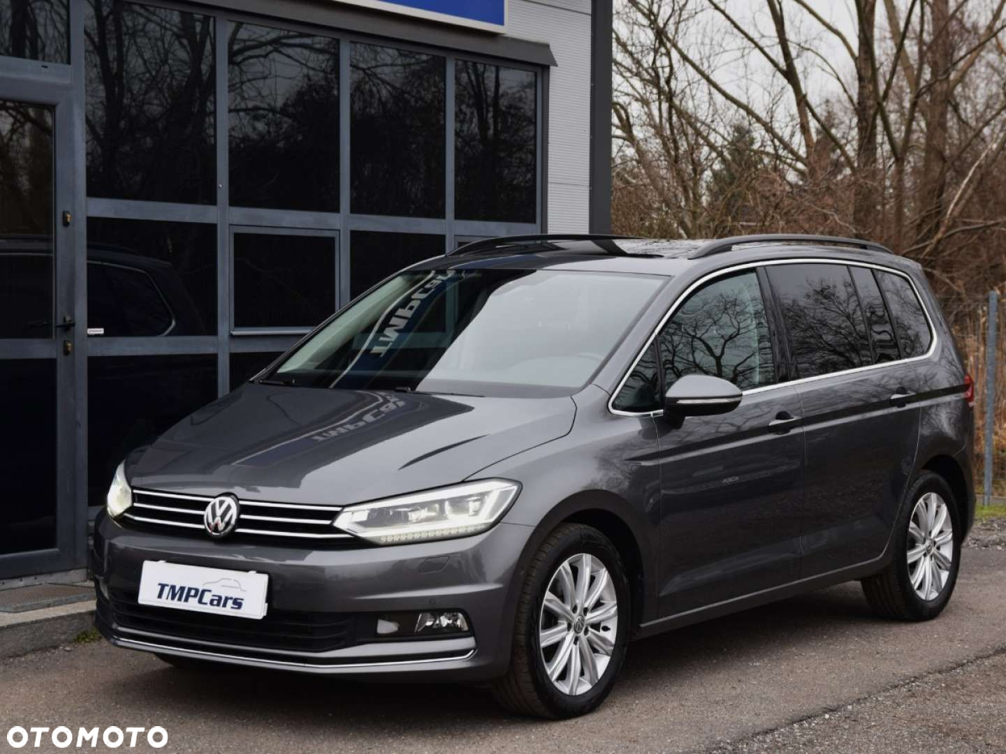 Volkswagen Touran - 36