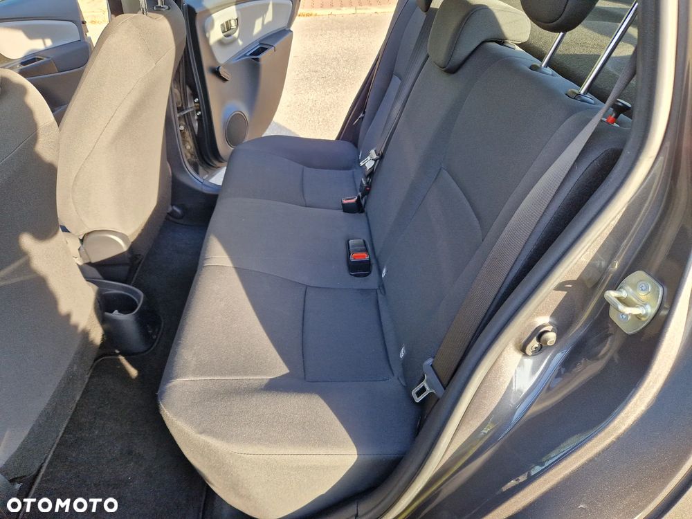 Toyota Yaris 1.5 Premium - 15