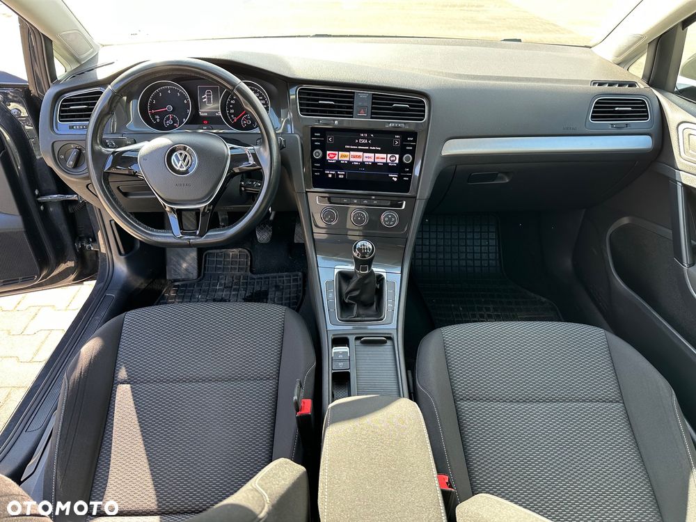Volkswagen Golf 1.0 TSI BMT Trendline - 8