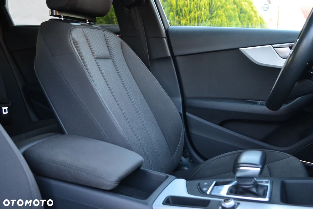 Audi A4 Avant 35 TDI mHEV S tronic - 22