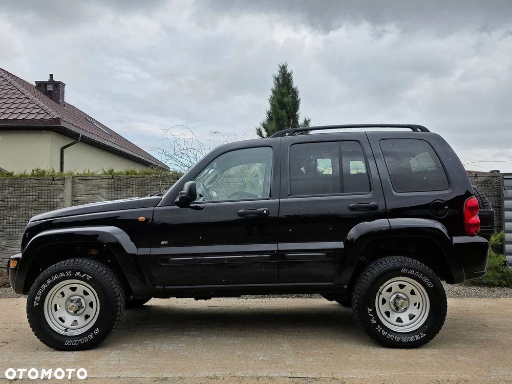 Jeep Cherokee - 16