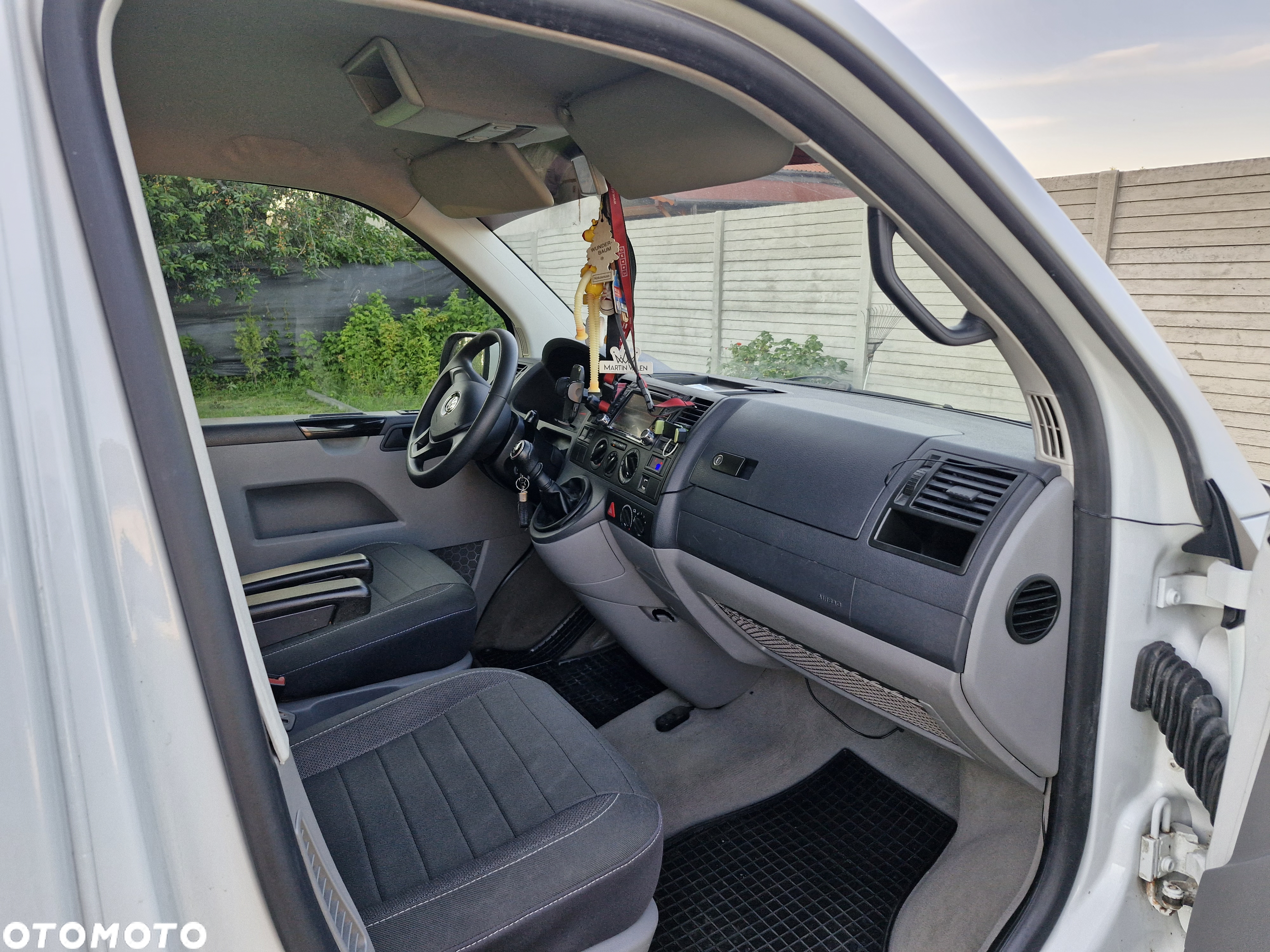 Volkswagen Transporter - 12