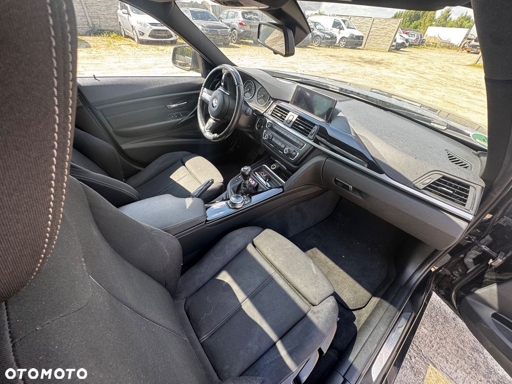 BMW Seria 3 328i Sport Line - 5