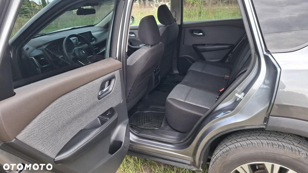 Nissan Rogue - 11