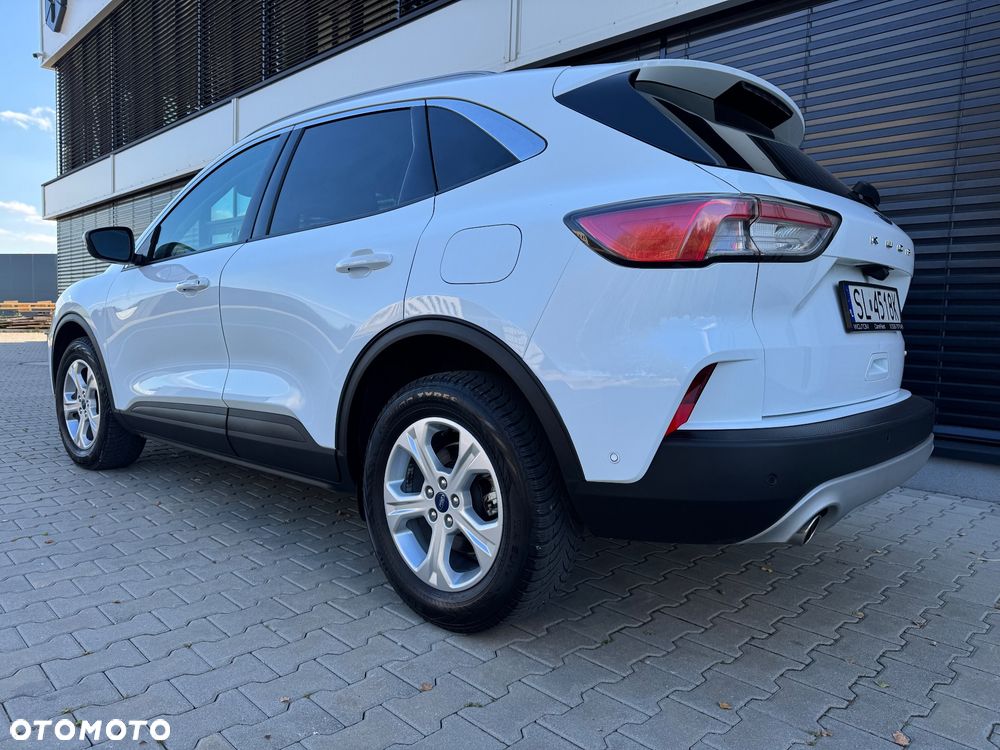 Ford Kuga 2.5 FHEV FWD Titanium - 4