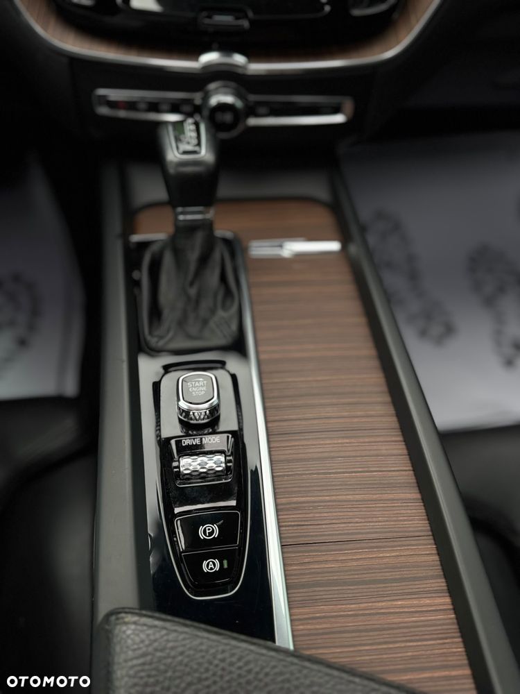 Volvo XC 60 T6 AWD Inscription - 28