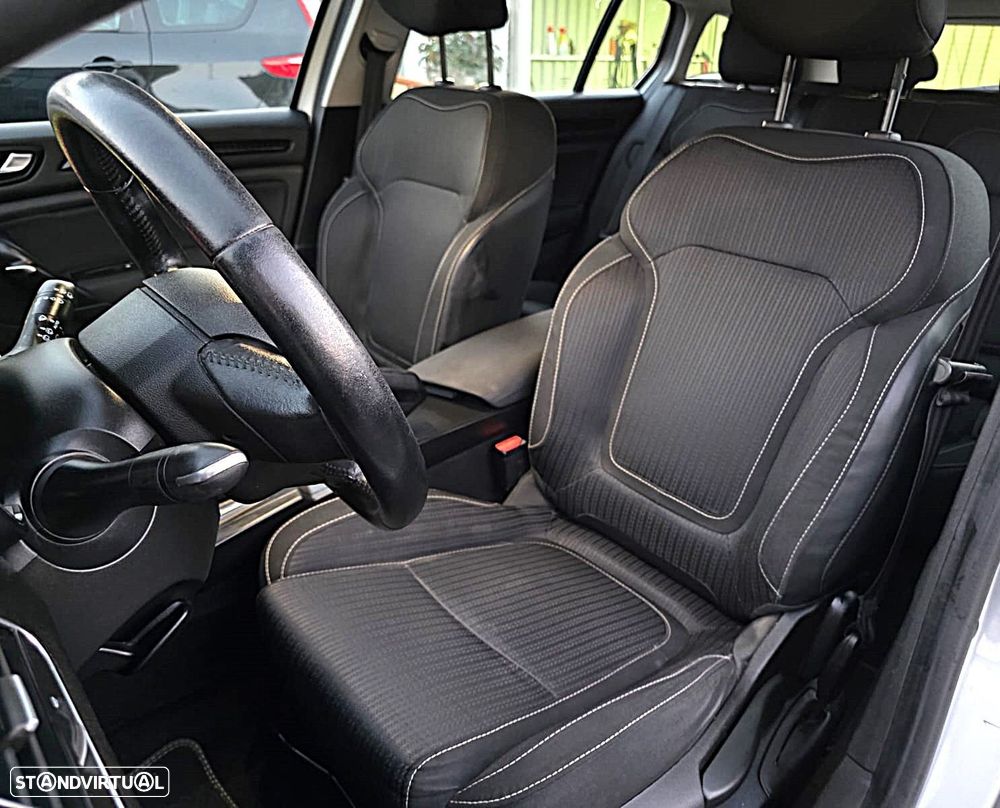 Renault Mégane Sport Tourer 1.5 dCi Zen ECO - 9