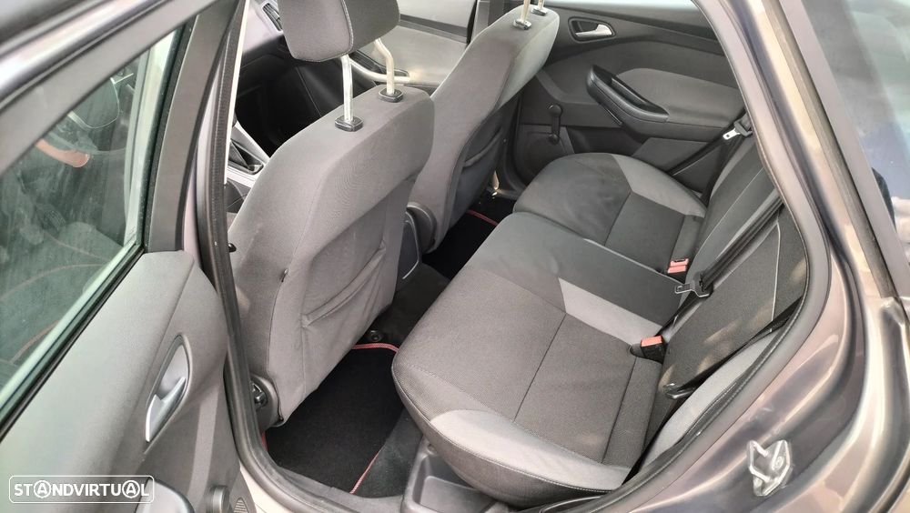 Ford Focus SW - 7