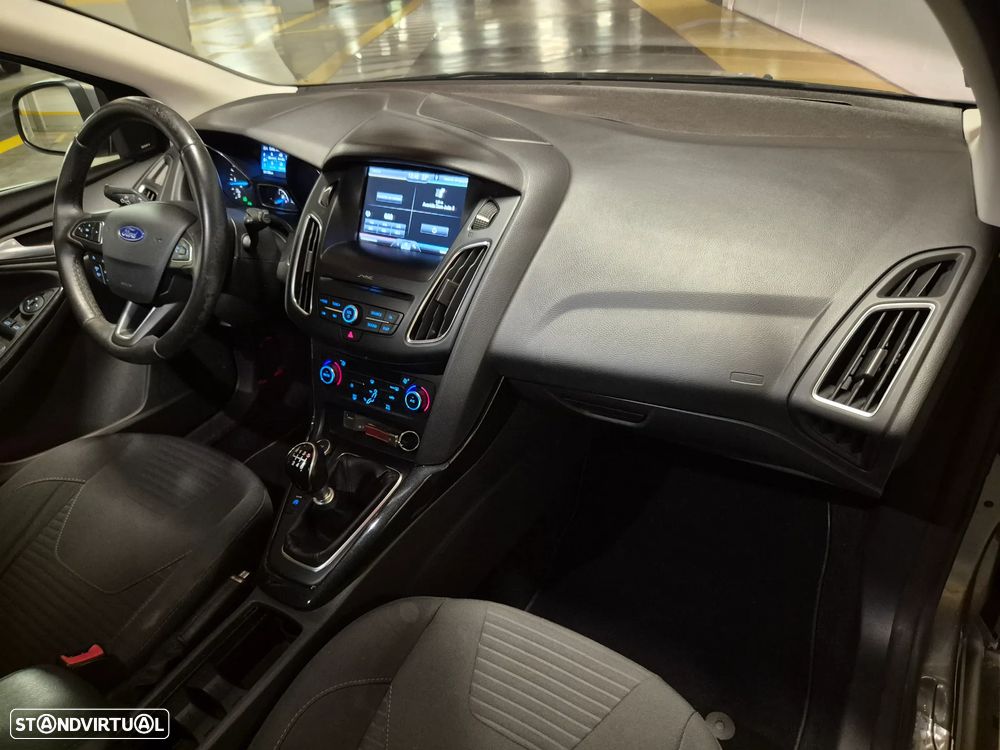 Ford Focus 1.5 TDCi Titanium - 46