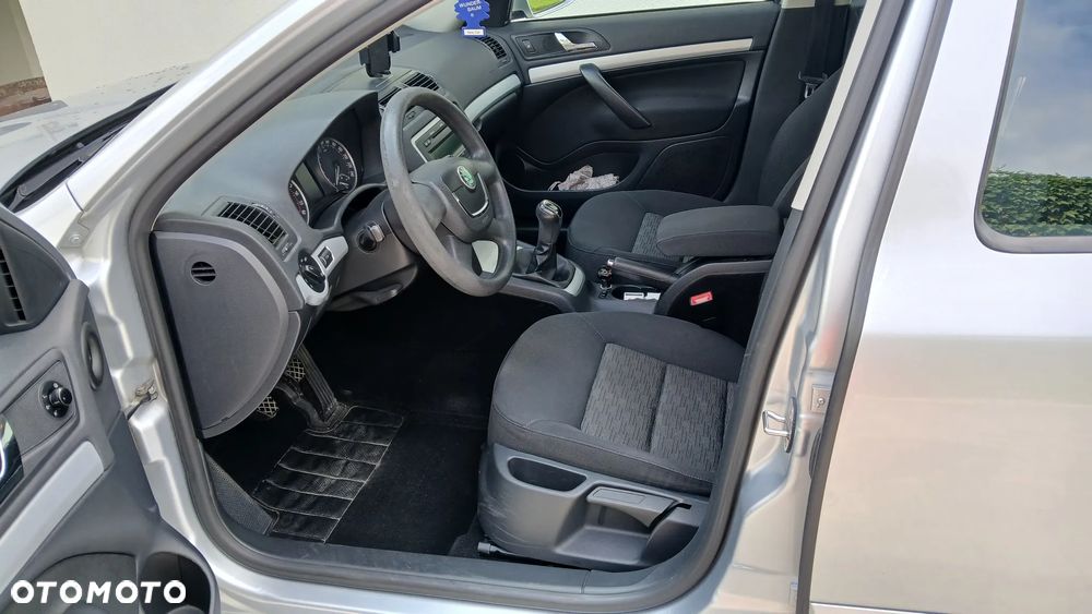 Skoda Octavia 1.6 TDI Ambiente - 8