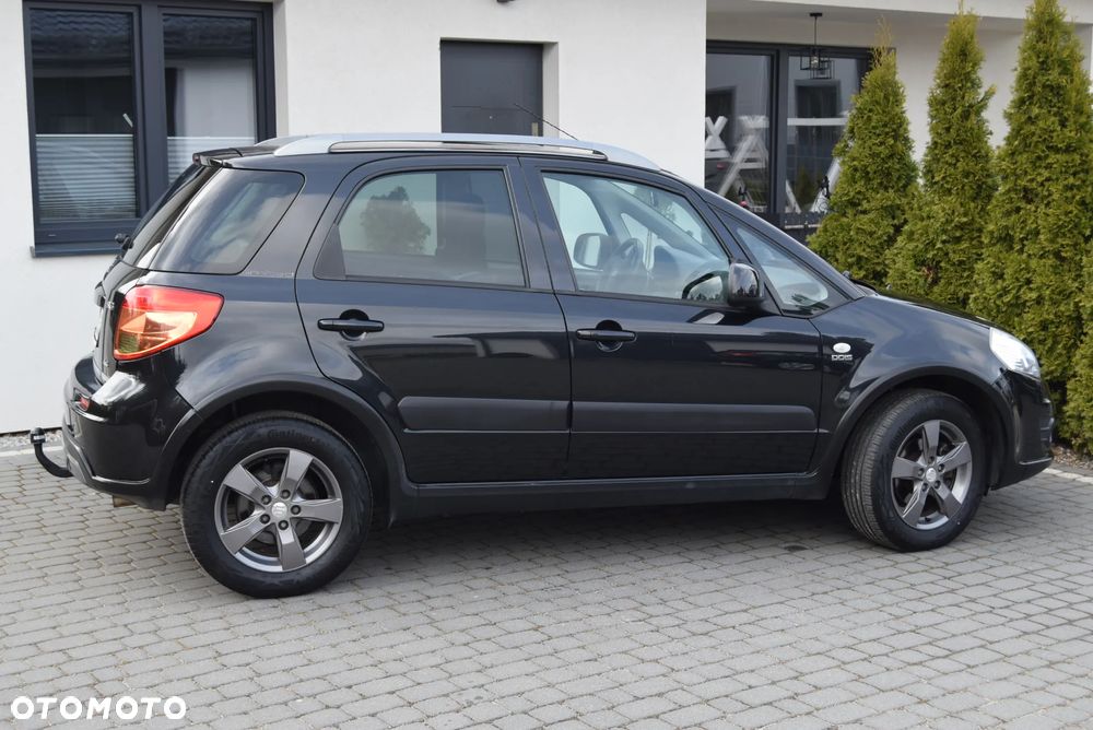 Suzuki SX4 2.0 DDiS Premium 4WD - 10