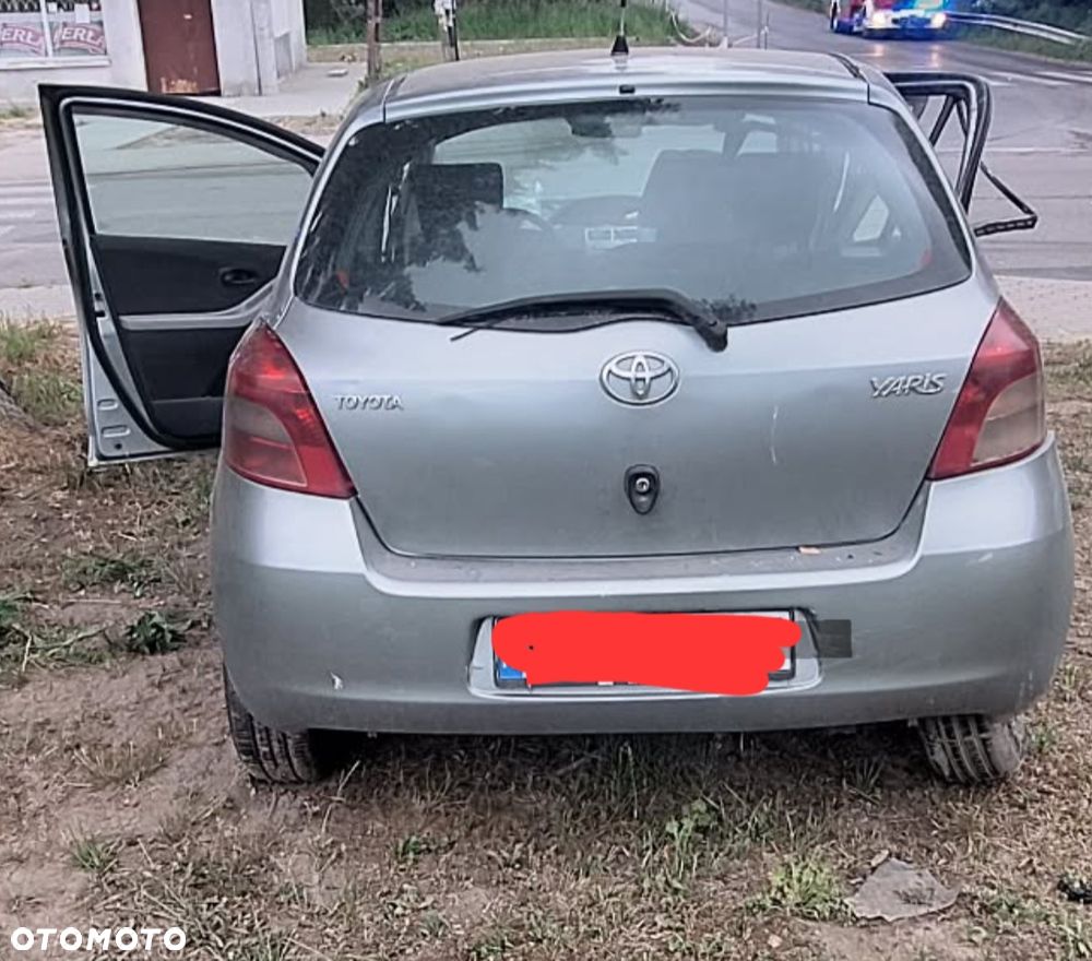 Toyota Yaris 1.4 D-4D Terra - 4