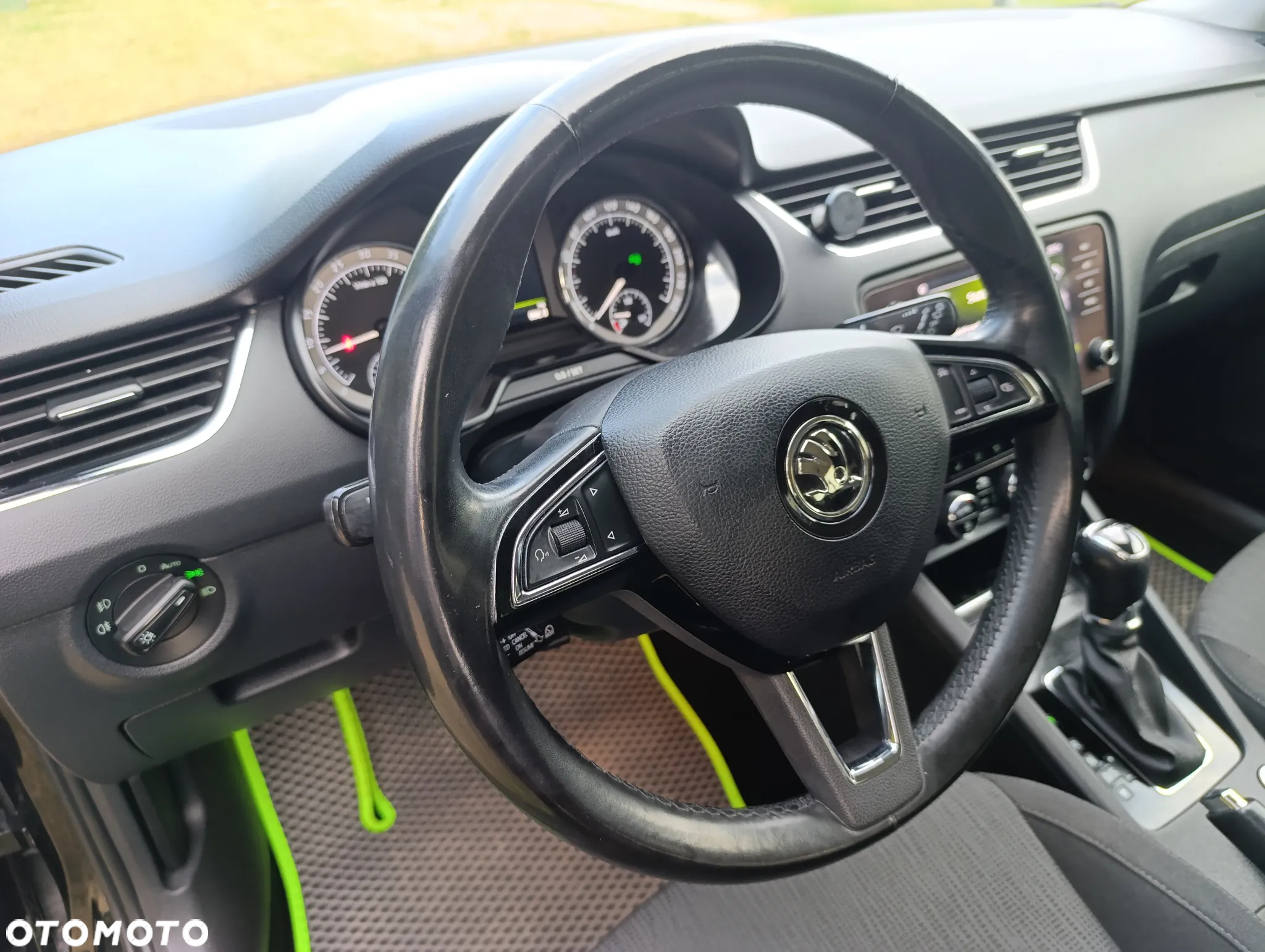 Skoda Octavia Combi 2.0 TDI DSG Style - 17