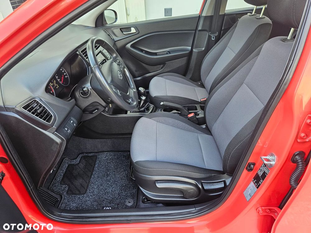 Hyundai i20 blue 1.2 Advantage - 3