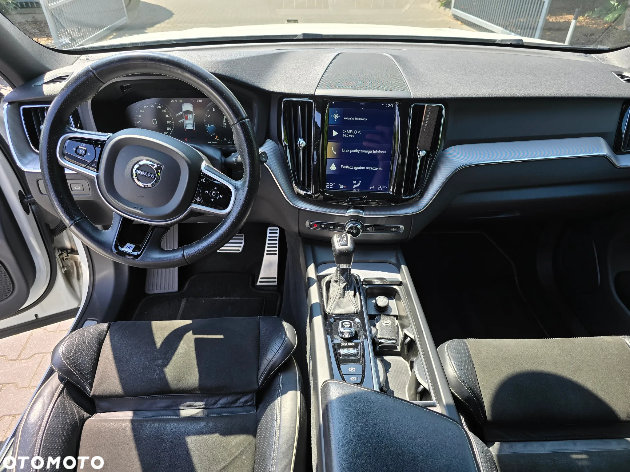 Volvo XC 60 T5 AWD R-Design - 12