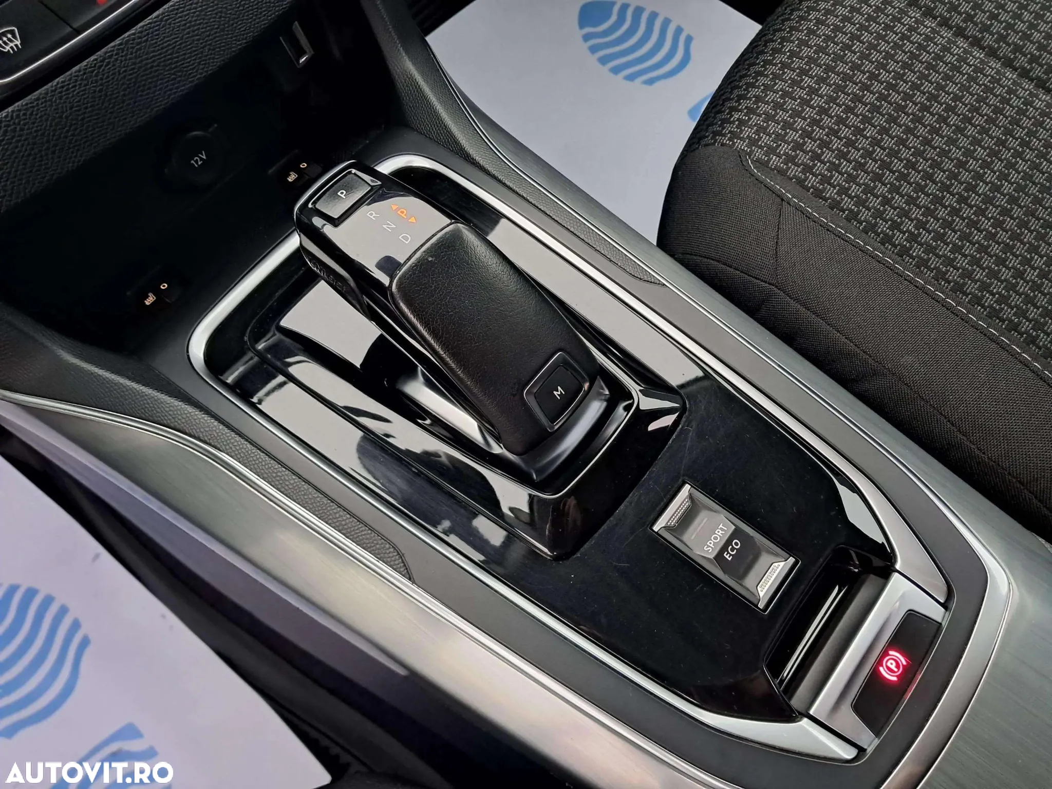 Peugeot 308 SW 1.2 L PureTech Turbo S&S EAT8 Active - 19