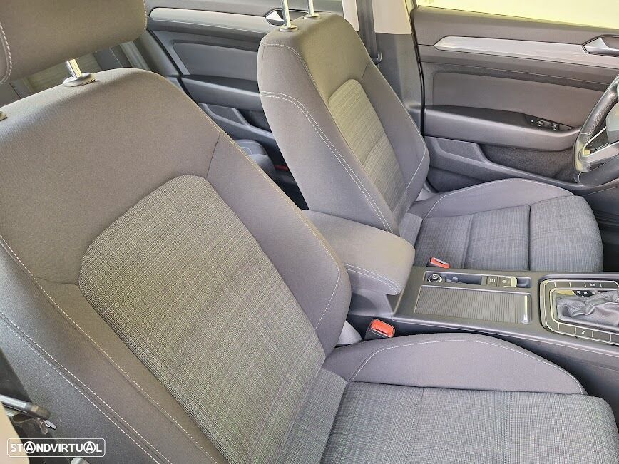 VW Passat 1.6 TDI Confortline DSG - 10