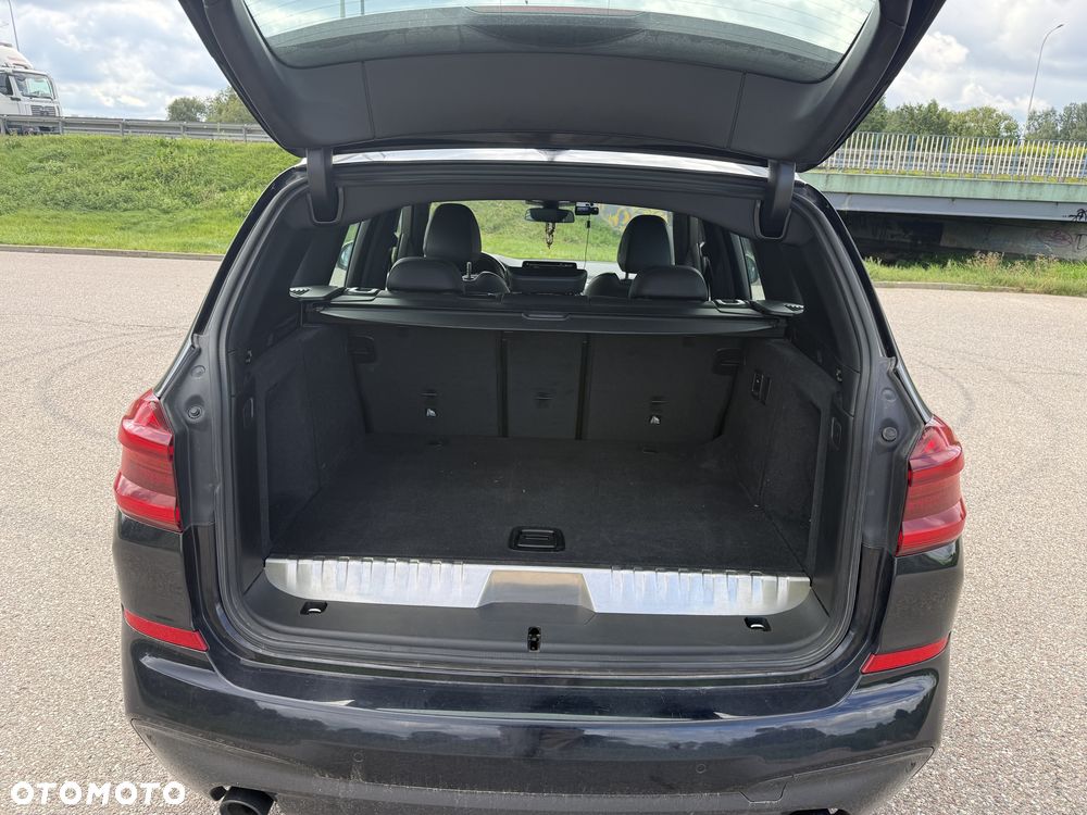 BMW X3 xDrive30e - 11