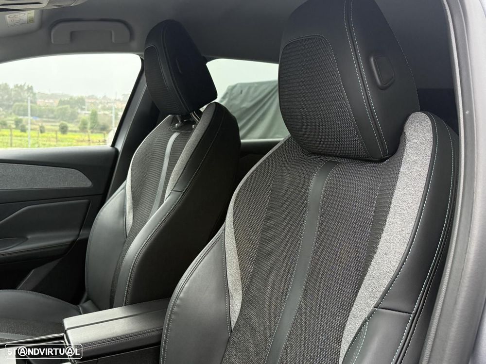 Peugeot 308 1.2 PureTech Allure EAT8 - 23