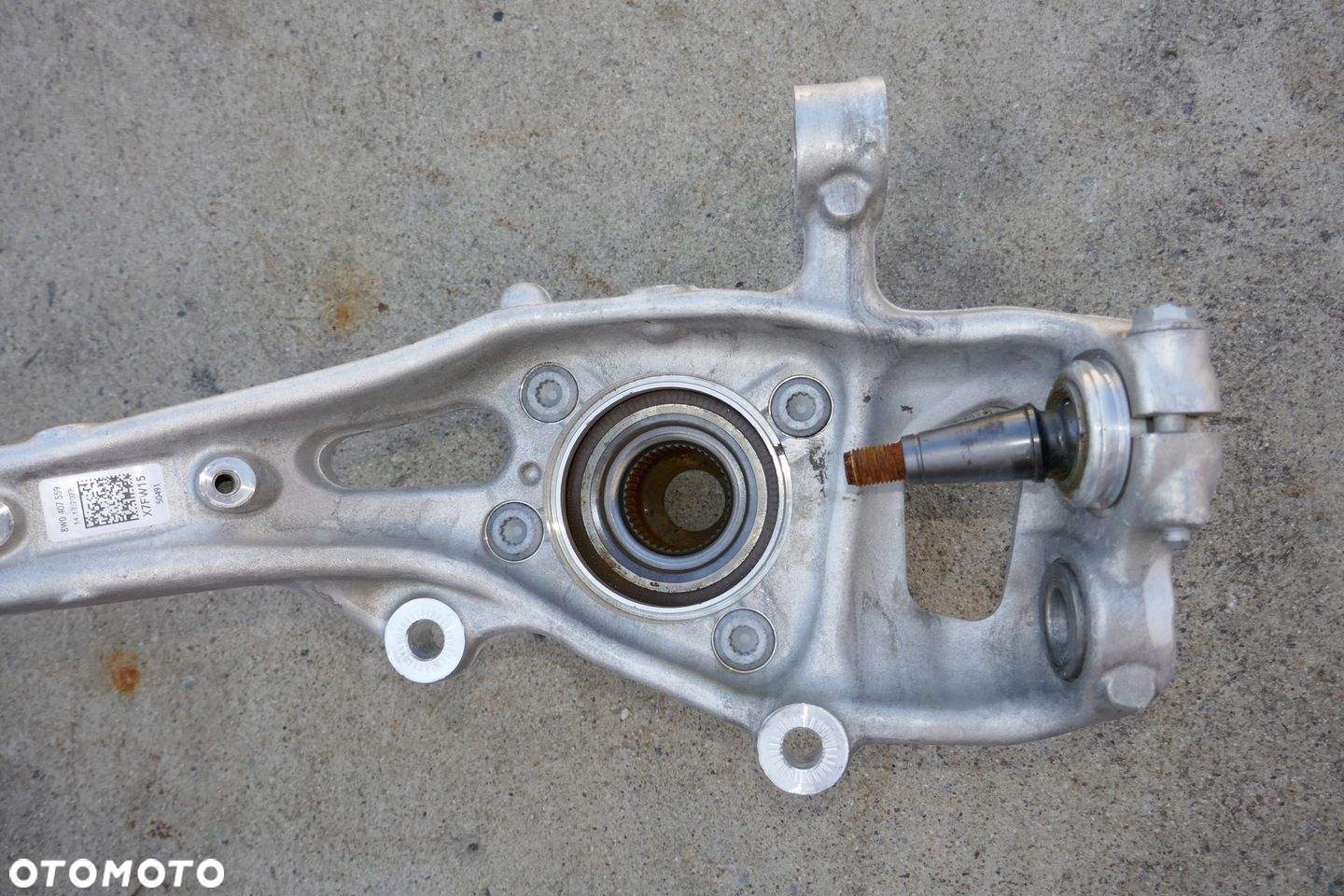 ZWROTNICA PIASTA LEWY PRZÓD AUDI A4 B9 8W0407559 2022r - 11