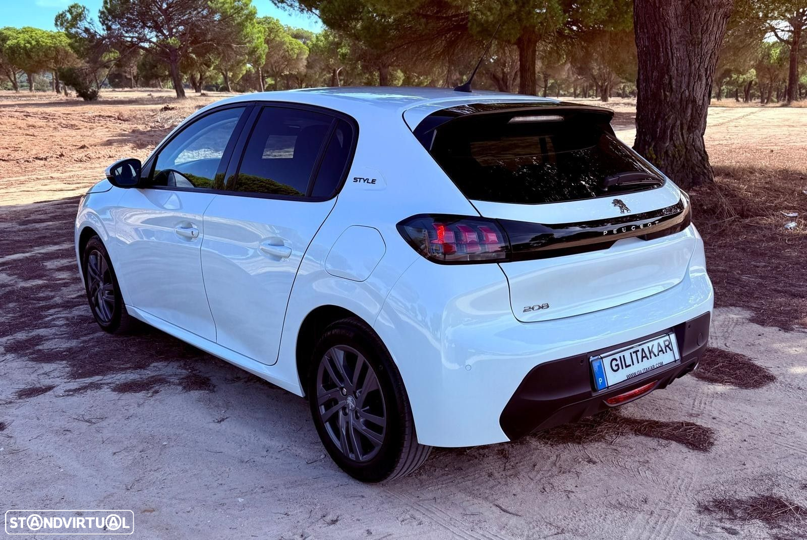 Peugeot 208 1.2 PureTech SE Style - 7