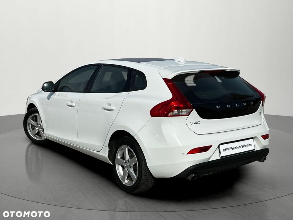 Volvo V40 T4 Drive-E Momentum - 6
