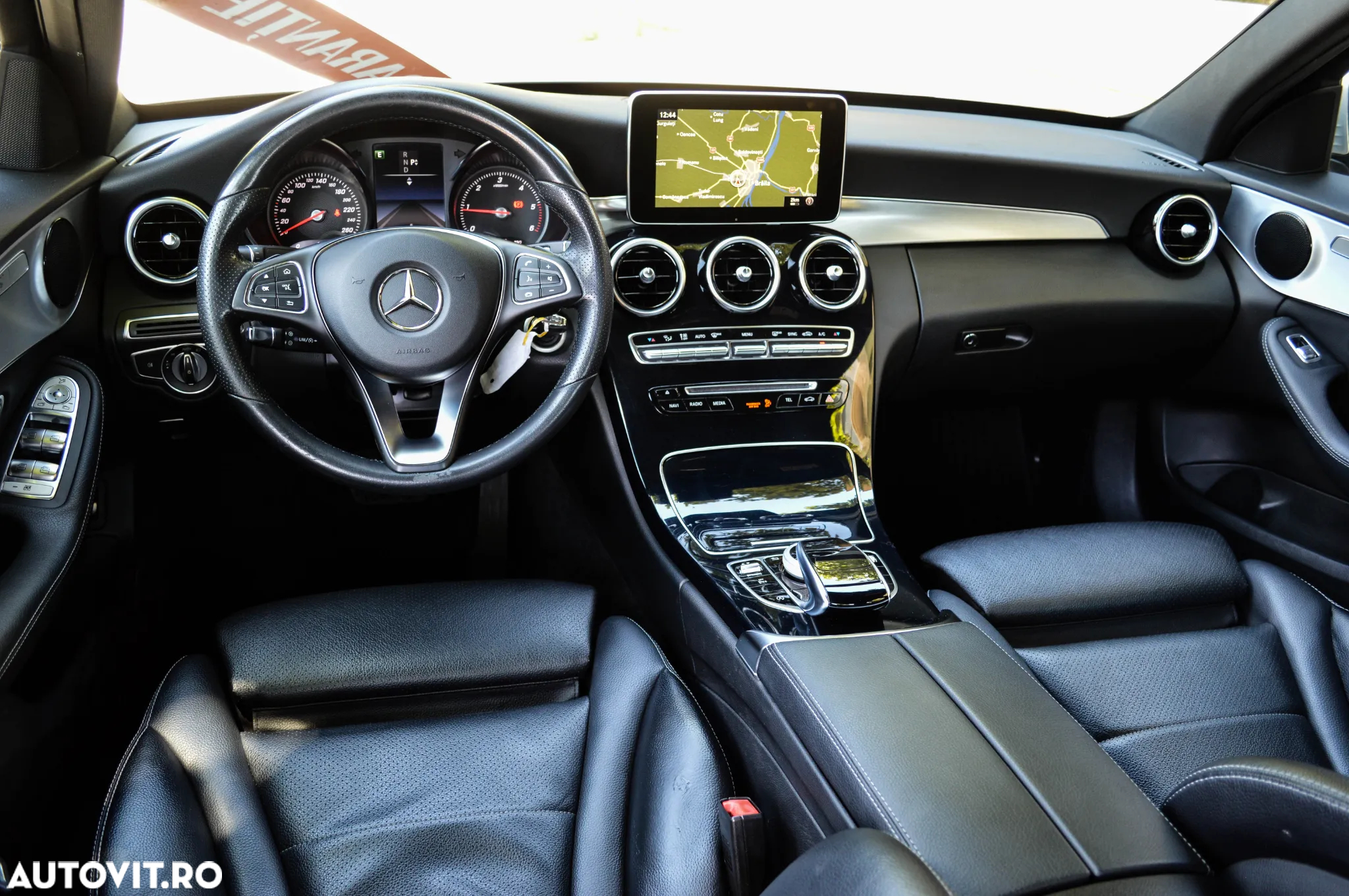 Mercedes-Benz C 180 (BlueTEC) d 7G-TRONIC Avantgarde - 30