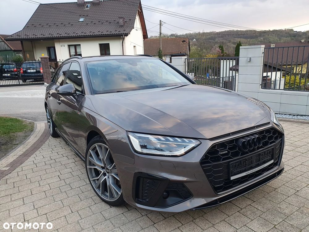 Audi A4 Avant 40 TDI quattro S tronic S line - 4